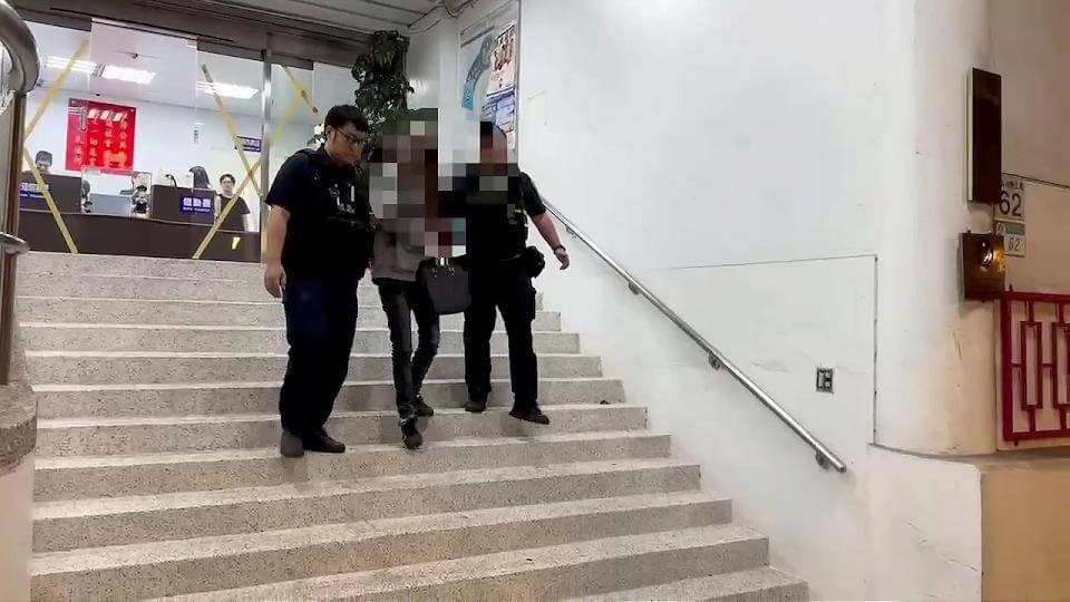 毒蟲跳樓想落跑躲查緝 警早已埋伏恭候多時