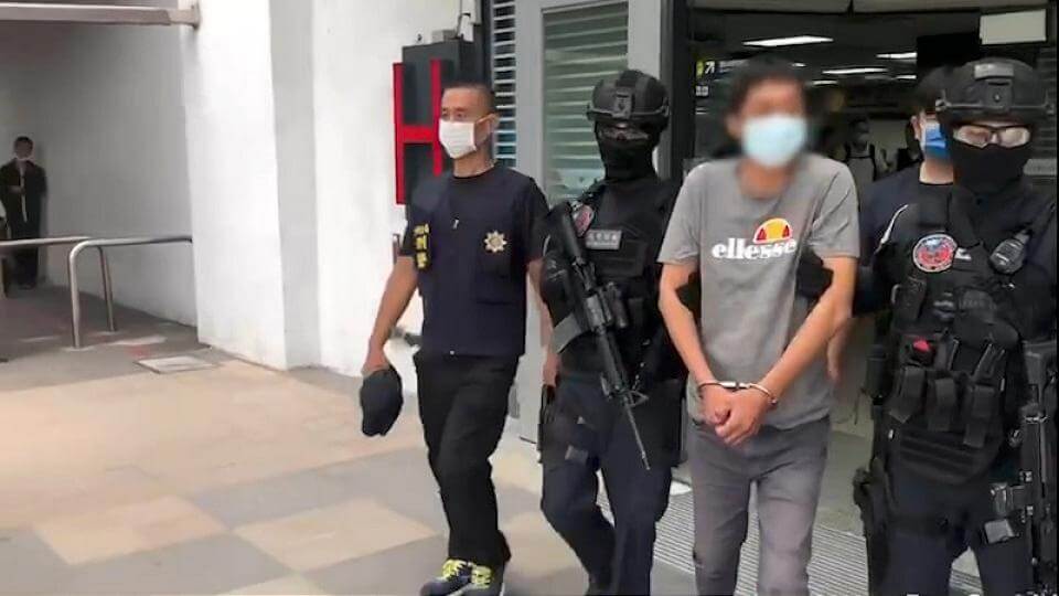 內湖變裝外送員槍擊案 警逮11共犯槍手潛逃出境