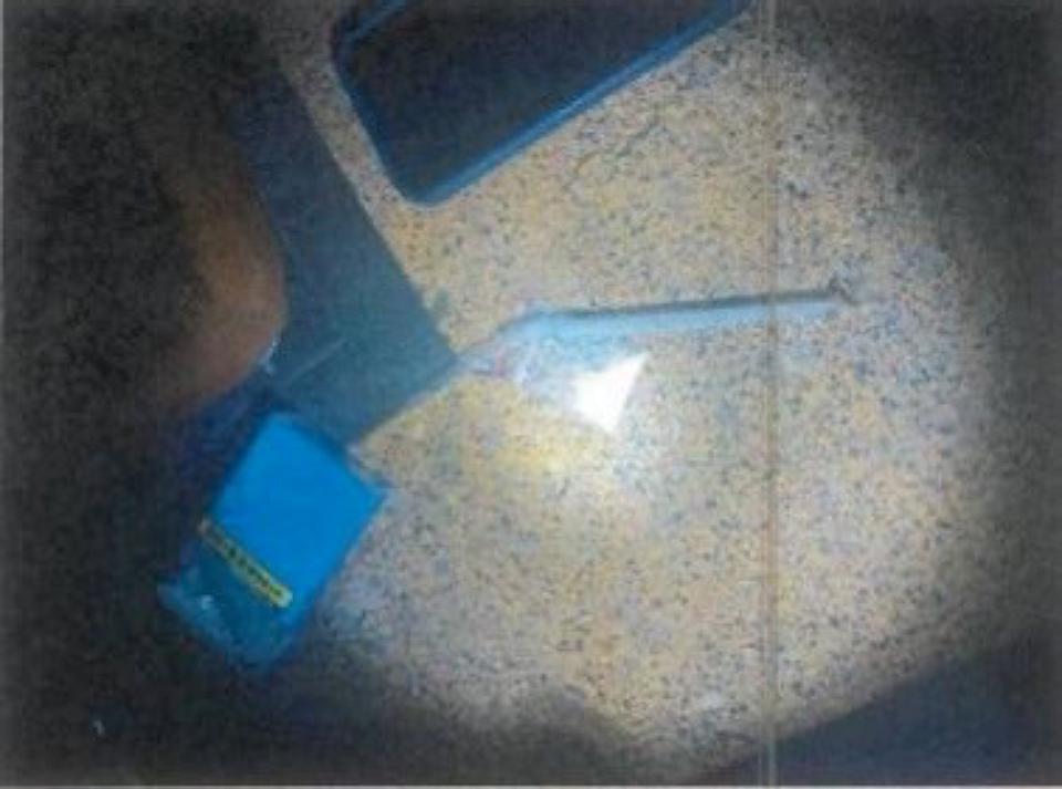 4男相約公園聊天抽菸 遭警查出愷他命毒品