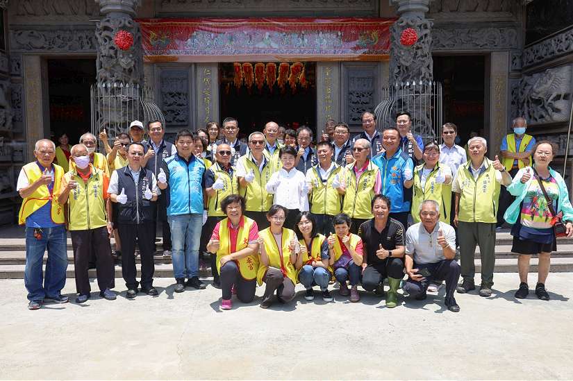 中市大安鎮安宮造福鄉里 盧市長贈匾「聖德母儀」致謝