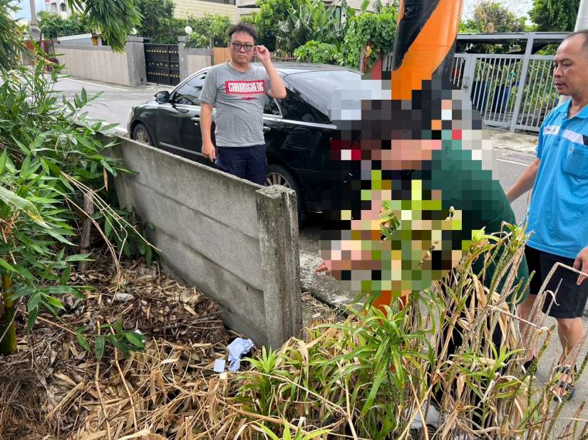 員警契而不捨追蹤,助男子看清「股市投資」詐騙伎倆,查獲境外香港籍面交車手,攔阻新臺幣30萬元!